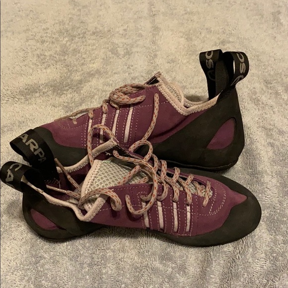 Like new Vibram Scarpa XS Edge climbing shoes - Picture 2 of 12